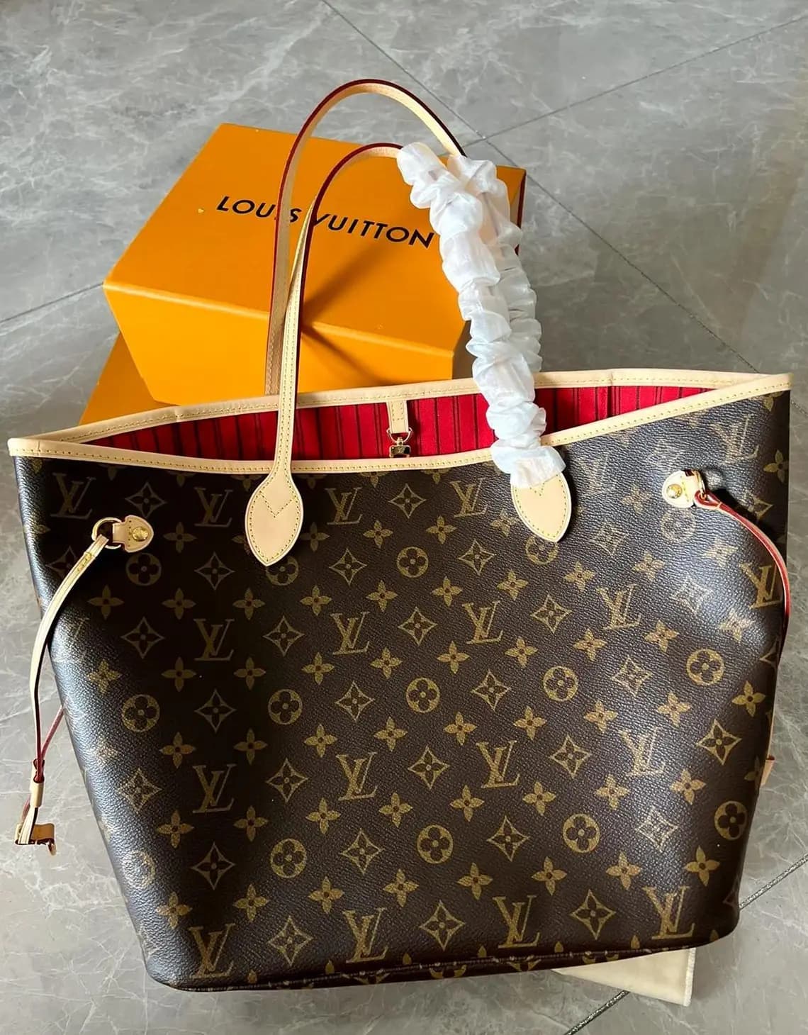 Louis Vuitton Tote