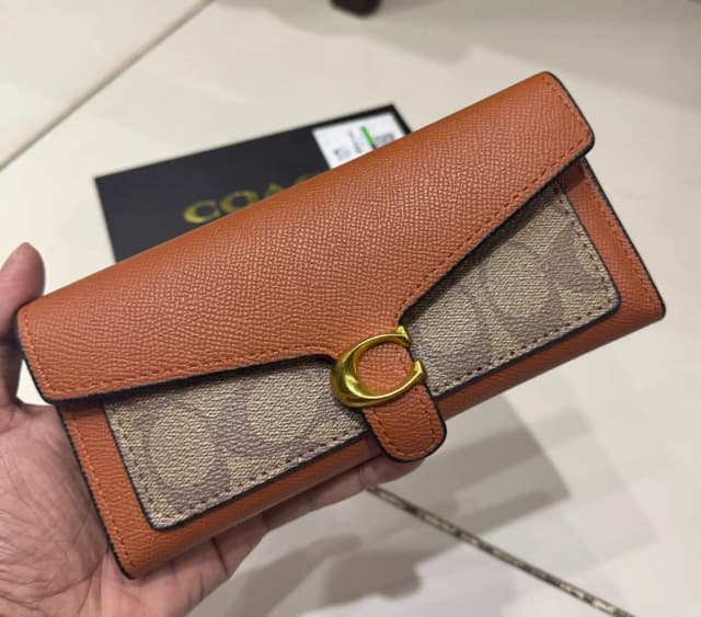 Coach Tabby Long wallet 2 in 1